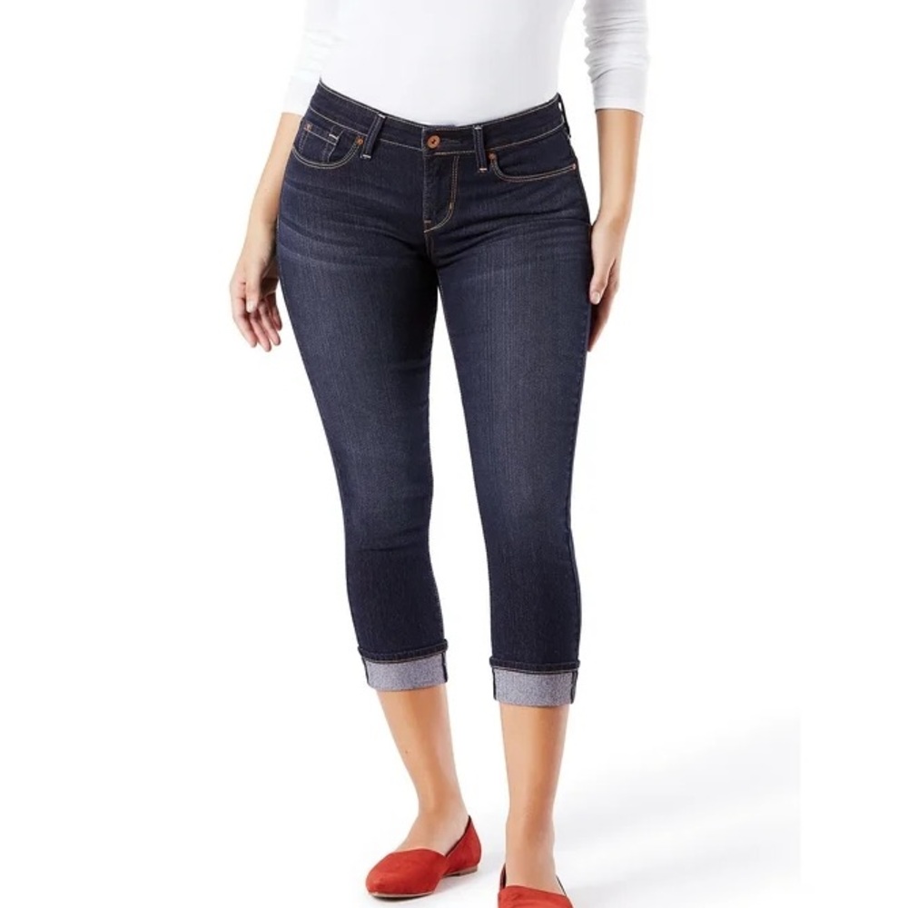 🎁Levi’s Bold curve bottoms